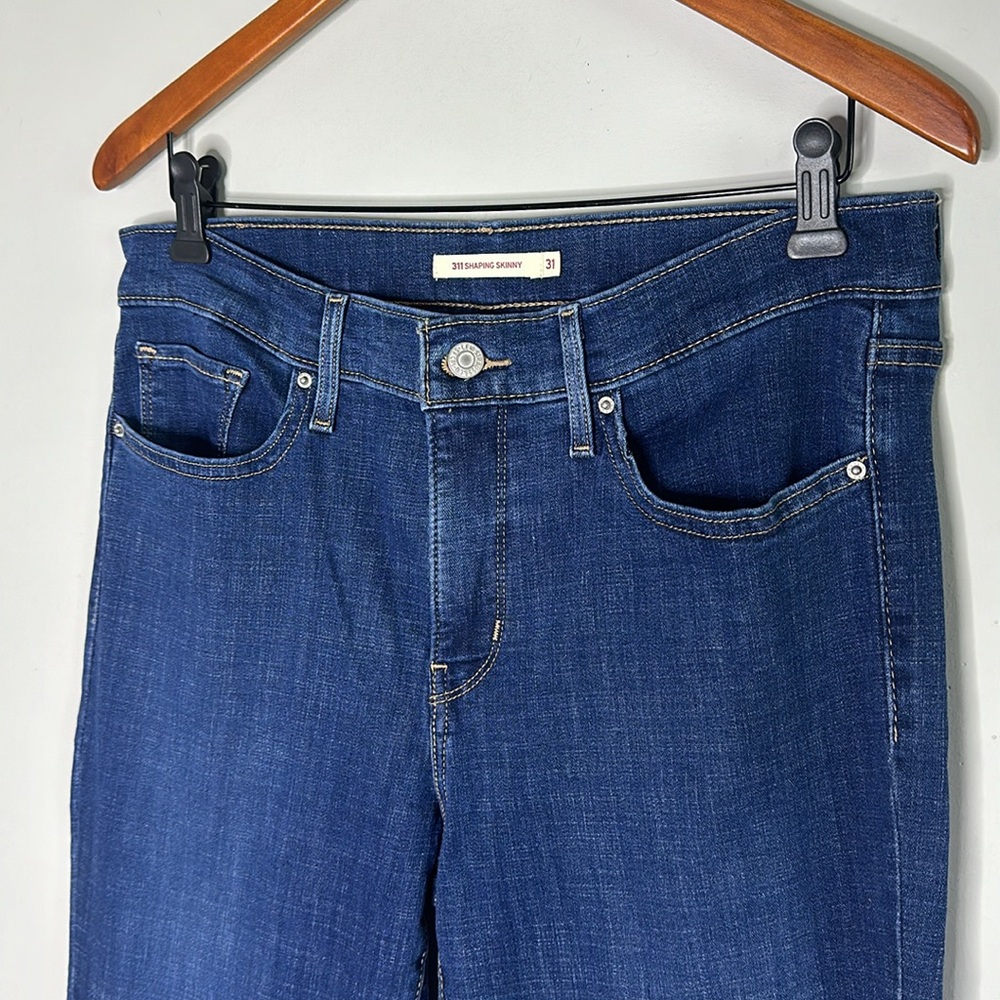 Levi’s Women’s 311 Shaping Skinny Raw Hem Jeans Size W31 L32 (12 Long) NWT - Picture 5 of 9